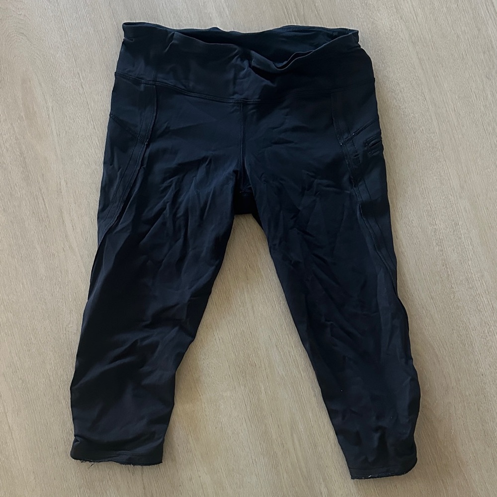 Lululemon Black Cropped Leggings